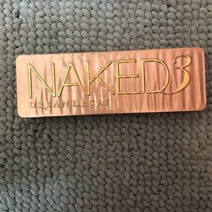 UD Naked 3 eyeshadow palette